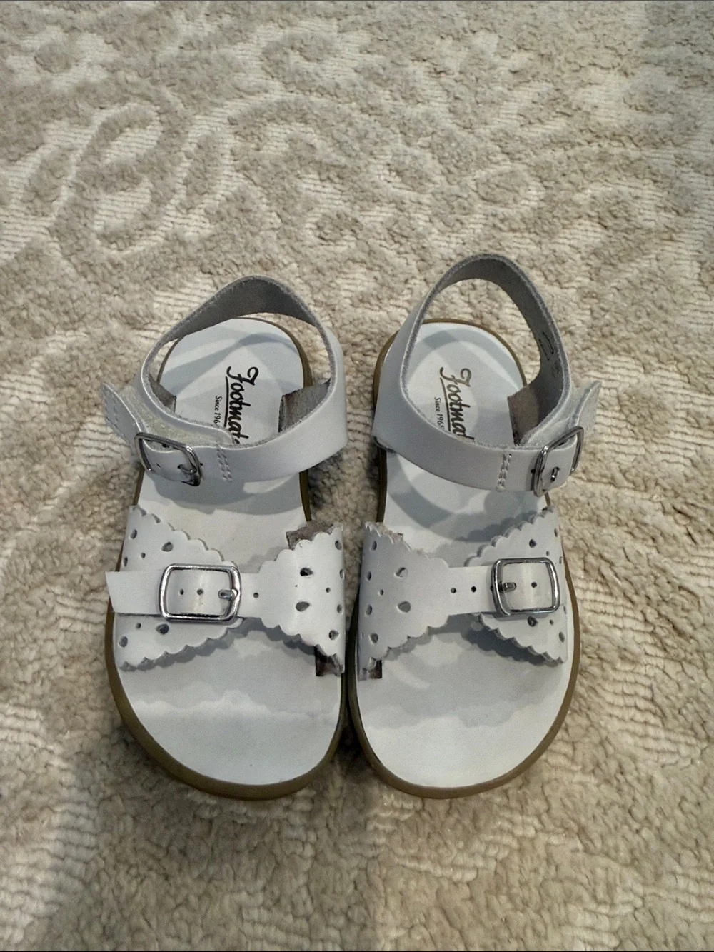 Footmates Kids White Scalloped Leather Sandals